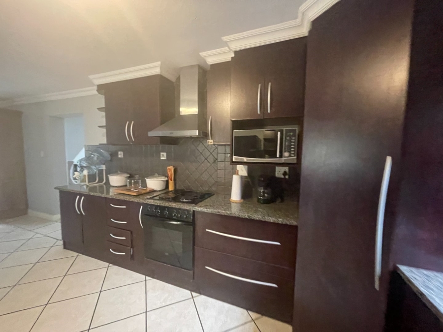 3 Bedroom Property for Sale in Sunnyridge Eastern Cape